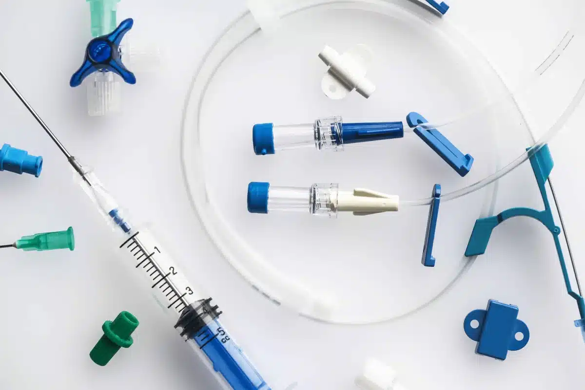 formation voies veineuses centrales : matériel de perfusion et manipulation aseptique